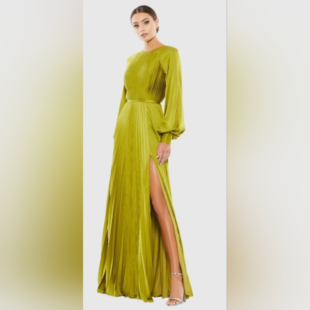 Mac Duggal Green Pleated High Neck Long Sleeve Gown with Slit 26590  Sz 8 FLAWED